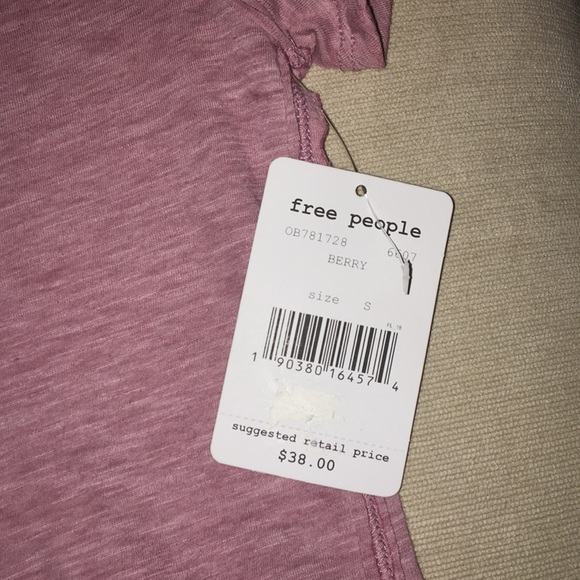🌹NEW🌹 FREE PEOPLE V NECK TEE - Picture 2 of 5